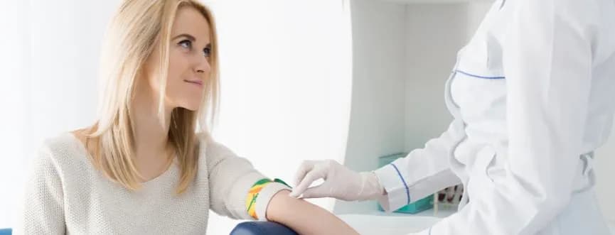 Czy badanie TSH robi się na czczo? Sprawdź, co musisz wiedzieć