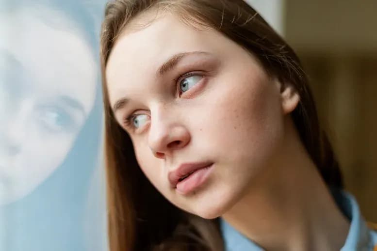 Syndrom Aspergera: objawy u dorosłych, które mogą Cię zaskoczyć